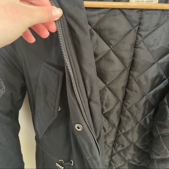 Urban Outfitters / Pins and Needles Whistler Faux Fur jacket - Picture 3 of 8